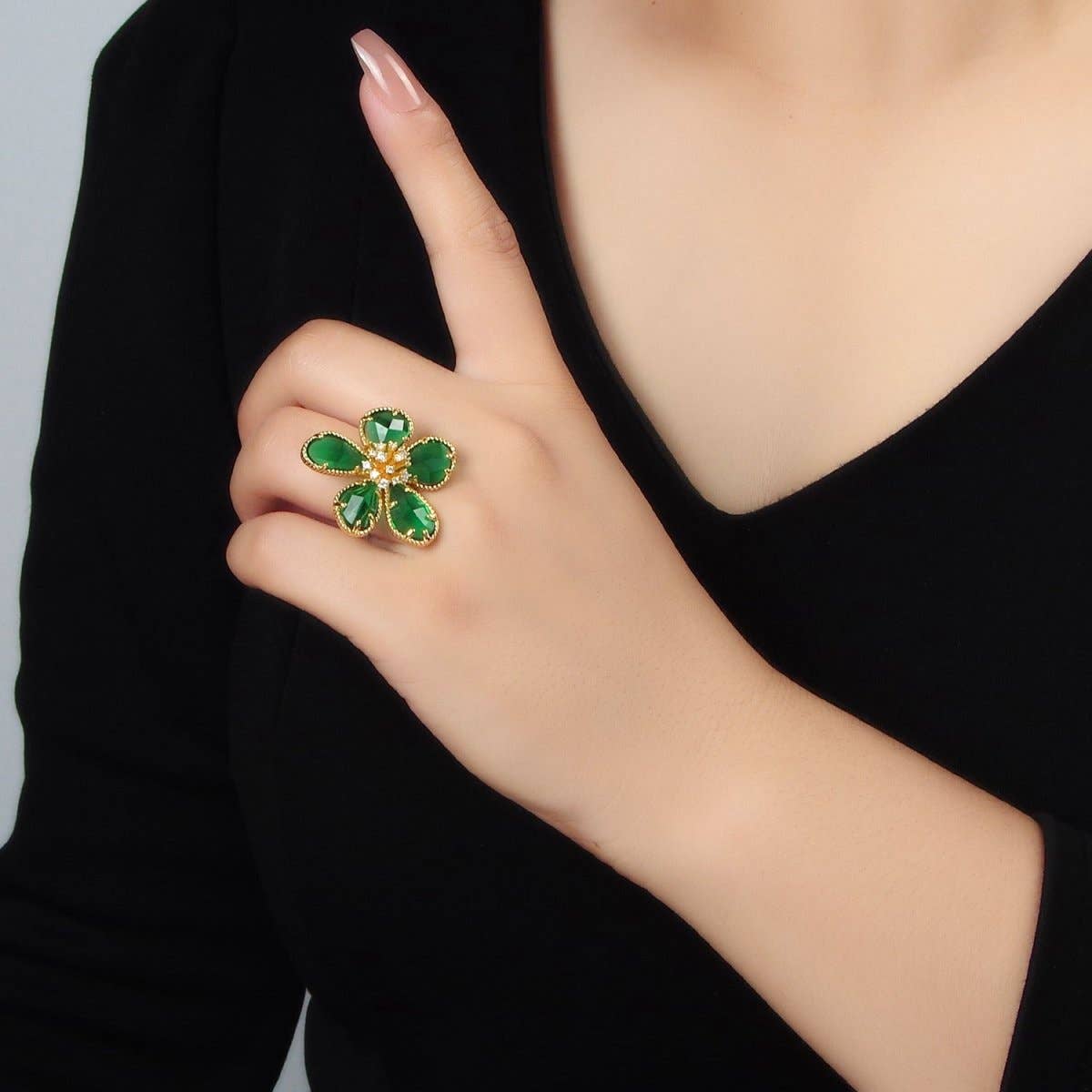 Emerald Daisy Statement Ring