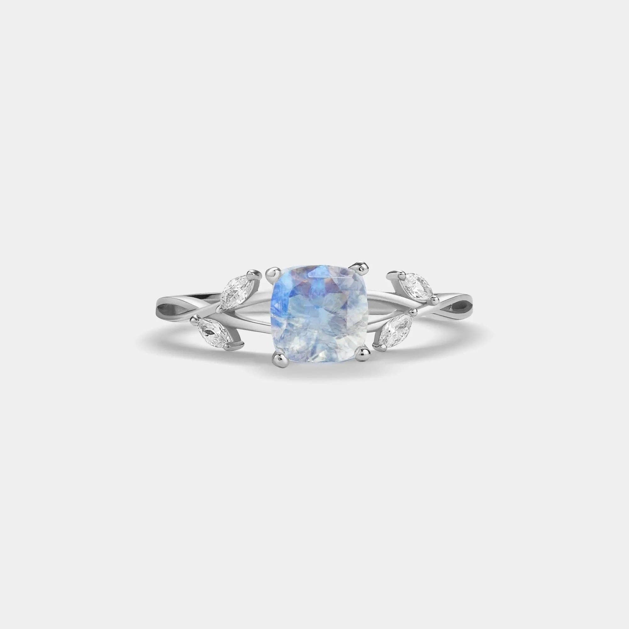 Moonstone Leaf Ring 🌙🌿 (Pre-Order)